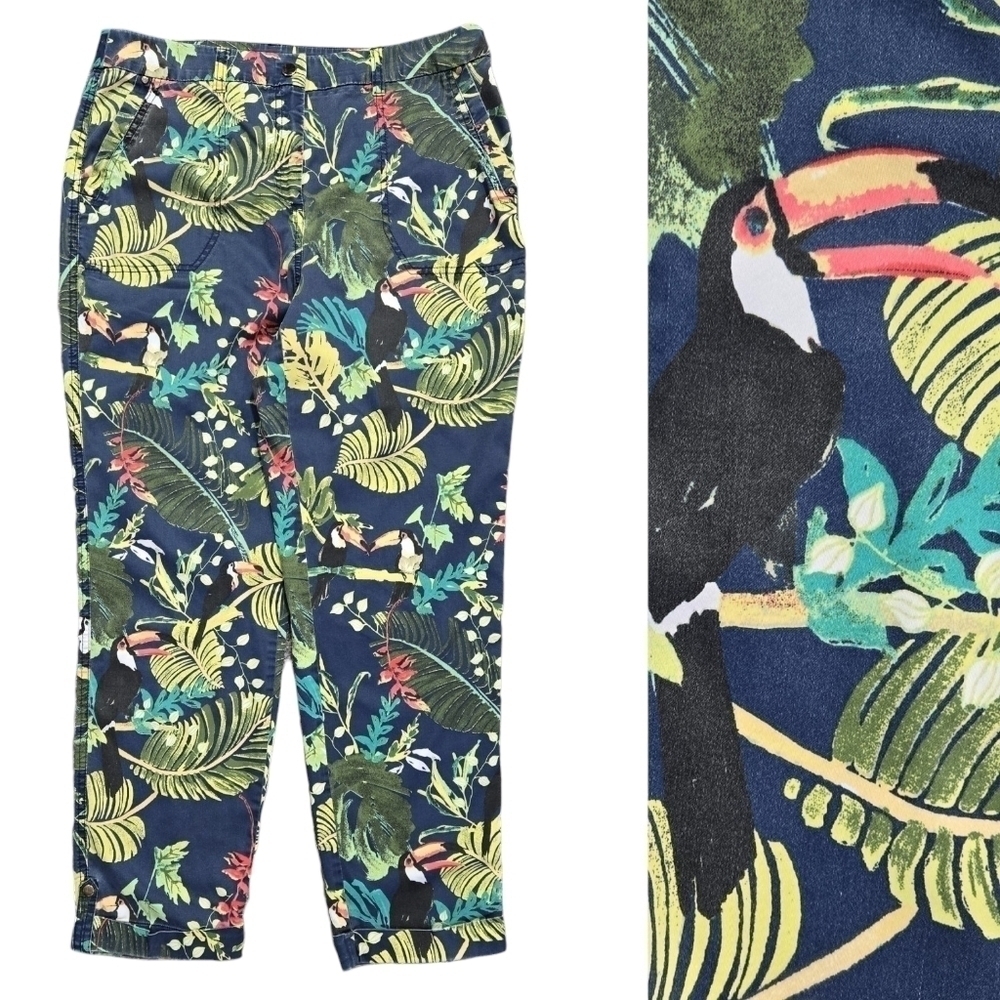Chico's Comfort Waist Luxe Utility Tropical Toucan Ankle Pants Novelty Print
